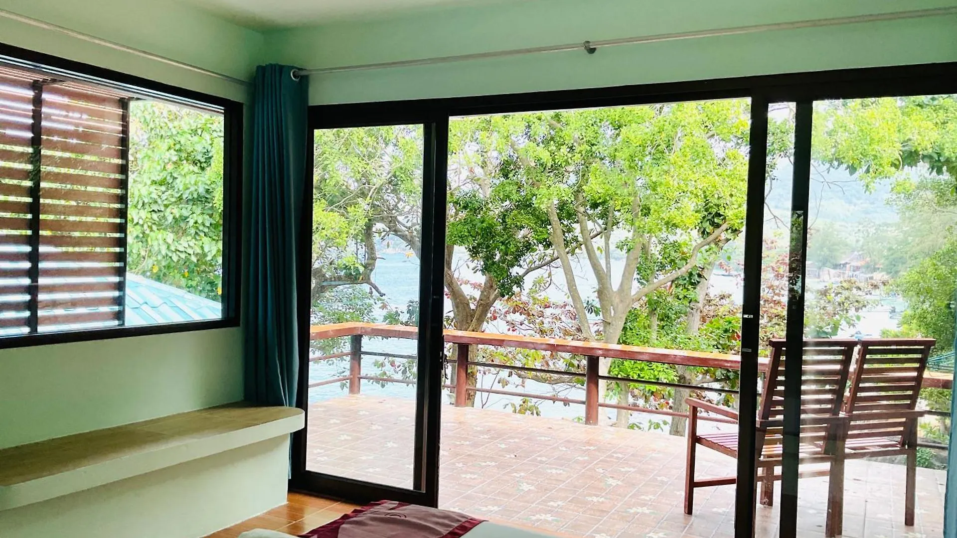 Ocean View Resort Ko Tao 2*,